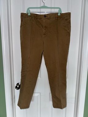 Sonoma Men's Tan Chino Pants